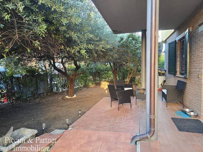 Appartamento con 6 locali in vendita in Via Pietro Pancrazi, San Mariano Santa Sabina, Perugia