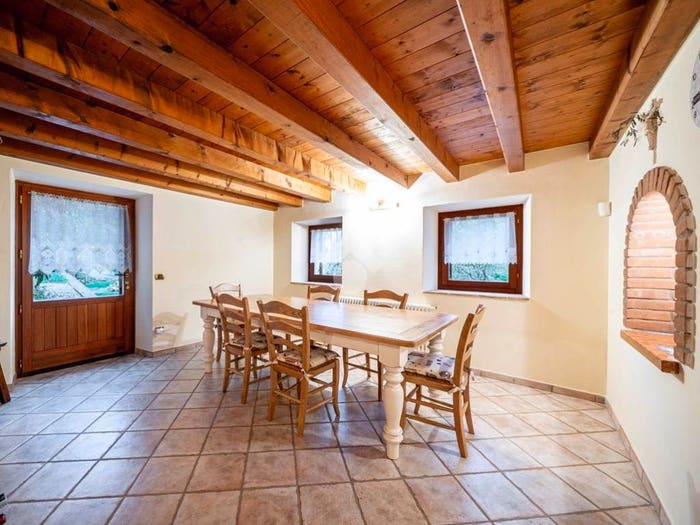Casa con 5 locali in vendita in Via SPa, Badia Calavena