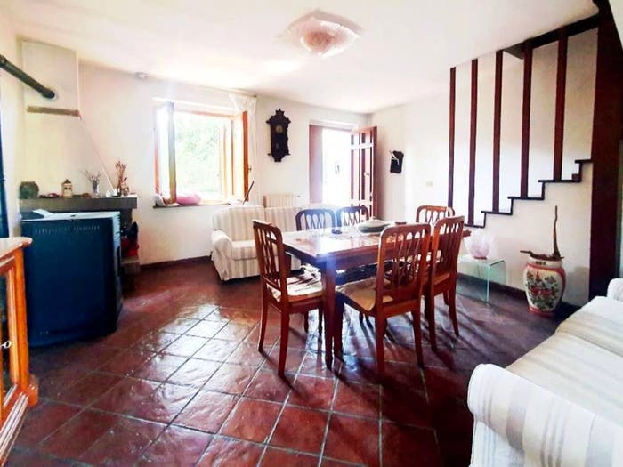 Casa con 6 locali in vendita in Via San Salvatore, Torre Alfina, Acquapendente
