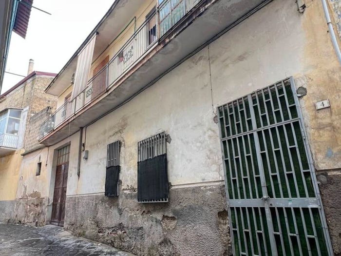 Casa trilocale in vendita in Via Tenente Alessandro Di Lorenzo, Orta di Atella