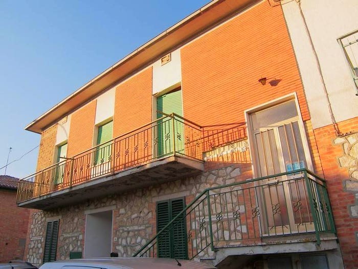 Appartamento con 6 locali in vendita in Via Novara, Montepulciano Stazione, Montepulciano