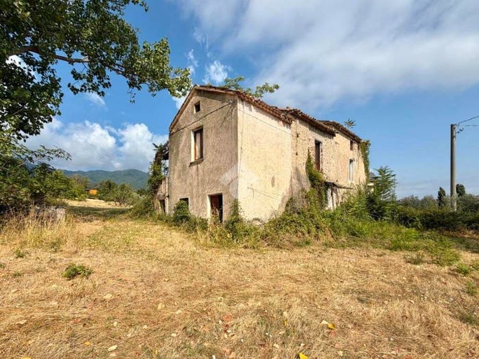 Casa quadrilocale in vendita in Contrada pianetto, Cerisano