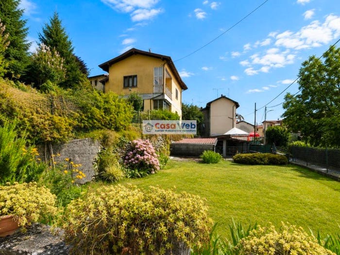 Casa quadrilocale in vendita in Centro, Montegrino Valtravaglia
