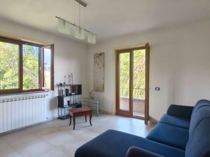 Appartamento con 6 locali in vendita in Via Vaccareccia, Aulla