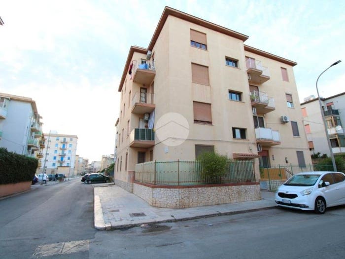 Appartamento con 5 locali in vendita in Via Luigi Capuana, Centro, Trapani
