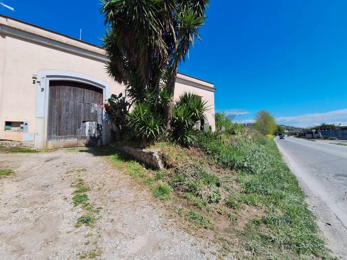 Appartamento trilocale in vendita in via Ponte Annibale, Capua