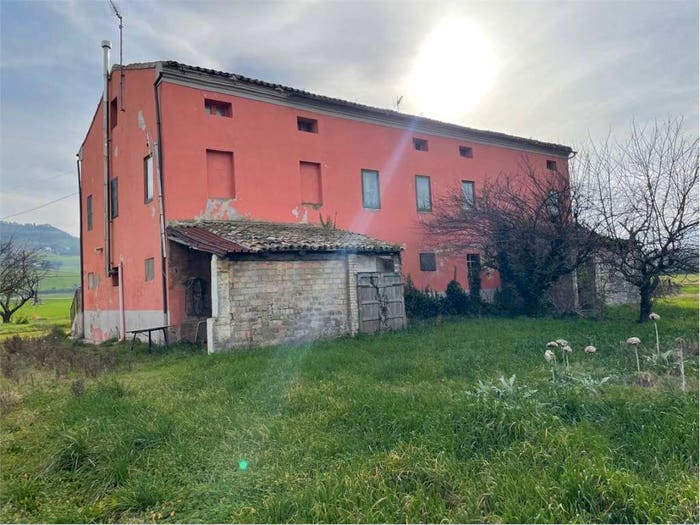 Casa con 5 locali in vendita in San Firmano, Montelupone
