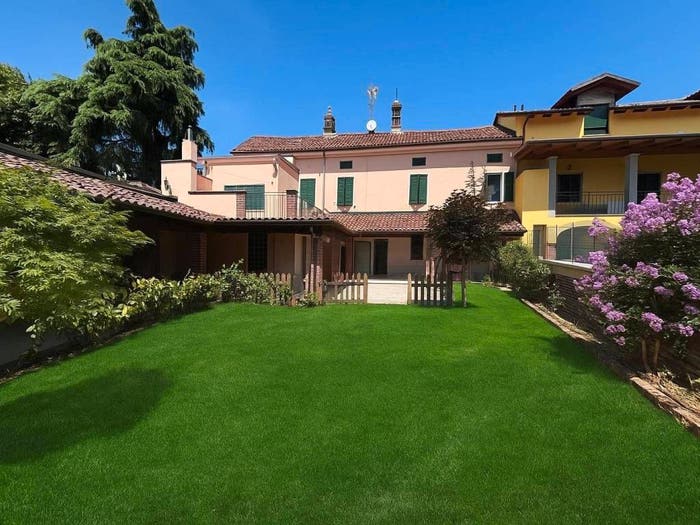 Casa con 6 locali in vendita in Via Cuttica, Quargnento