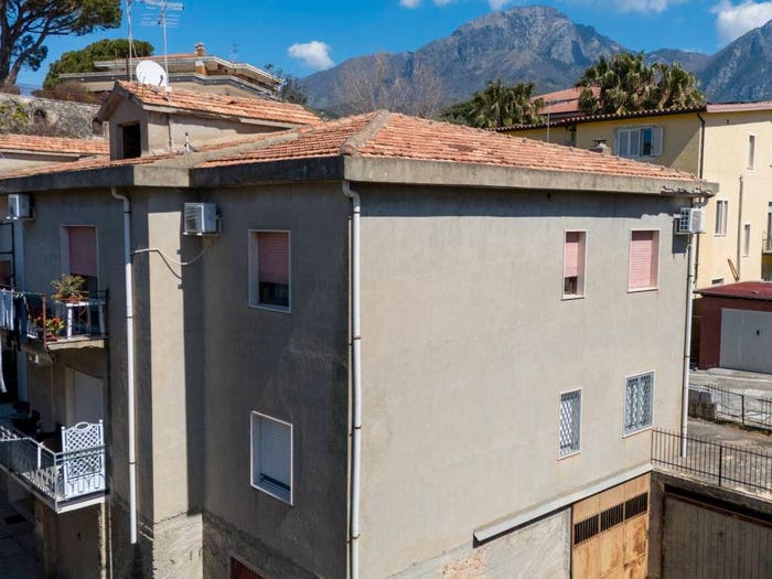 Appartamento con 6 locali in vendita in Via Corrado Alvaro, Centro, Belvedere Marittimo