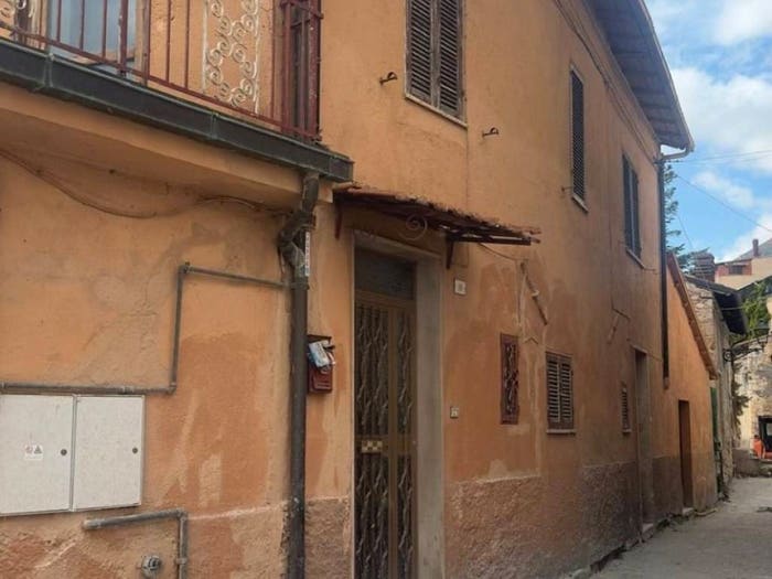 Casa con 6 locali in vendita in Via Guglielmo Oberdan, Centro, Scurcola Marsicana