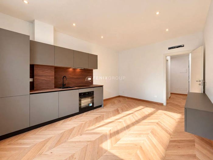 Appartamento bilocale in vendita in Via Cenisio, Cenisio, Milano