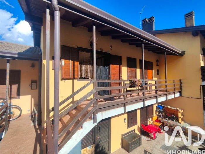 Appartamento con 5 locali in vendita in Frazione Brozzi, Vallarsa