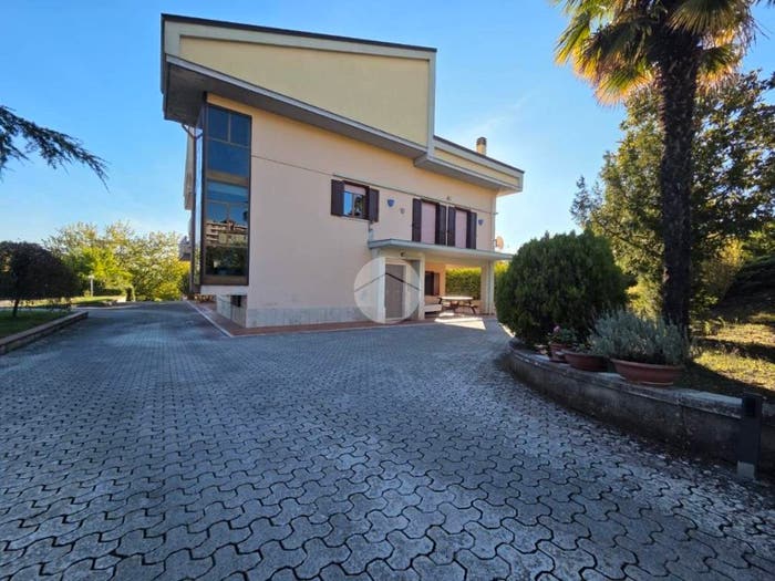 Casa quadrilocale in vendita in Via sardegna, San Giovanni, Campobasso