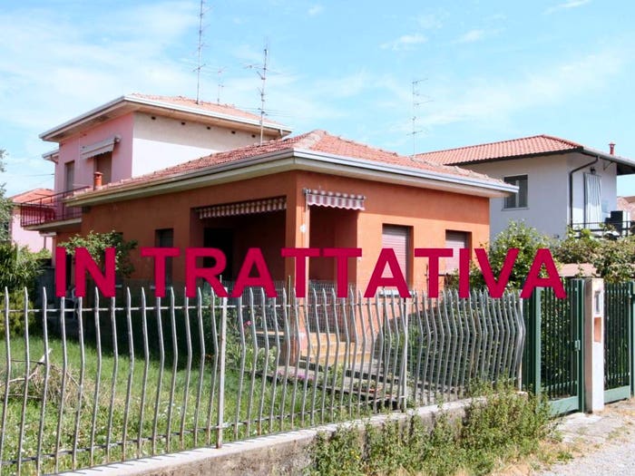 Casa trilocale in vendita in Via Leon Battista Alberti, Cassano Magnago
