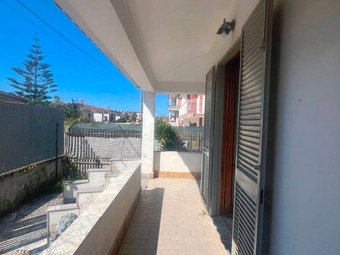 Casa quadrilocale in vendita in Viale Pontormo, Baia Verde, Castel Volturno