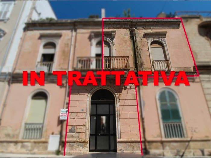 Appartamento trilocale in vendita in Via Trani, Centro Storico, Brindisi