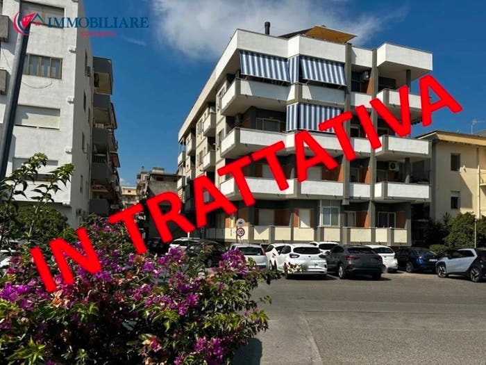 Appartamento trilocale in vendita in Via Pietro Nenni, Soverato Marina, Soverato