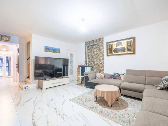 Casa quadrilocale in vendita in Via Monsignor Giuseppe Ronco, Centro, Villafranca Piemonte