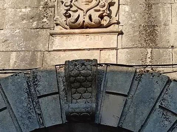 Casa quadrilocale in vendita in Via Pellegrino, Melpignano