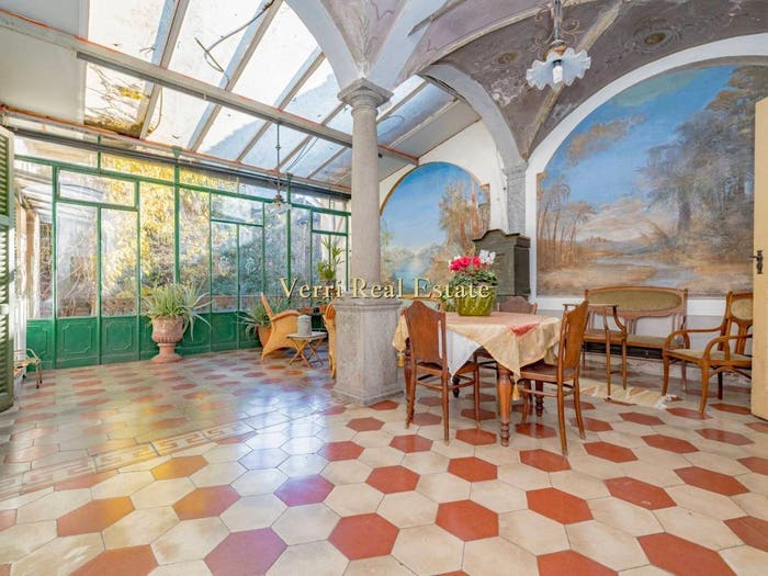Casa con 6 locali in vendita in Via Francesco e Giovanni Dolzino, Centro, Chiavenna