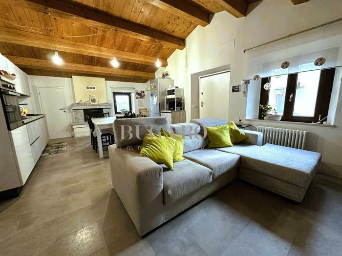 Casa con 5 locali in vendita in Varano, Ancona