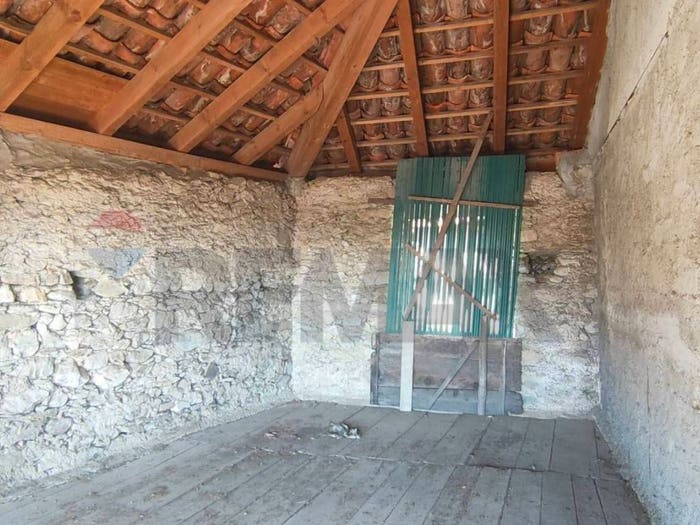 Appartamento trilocale in vendita in Via Regina Margherita Calogna, Calogna, Lesa