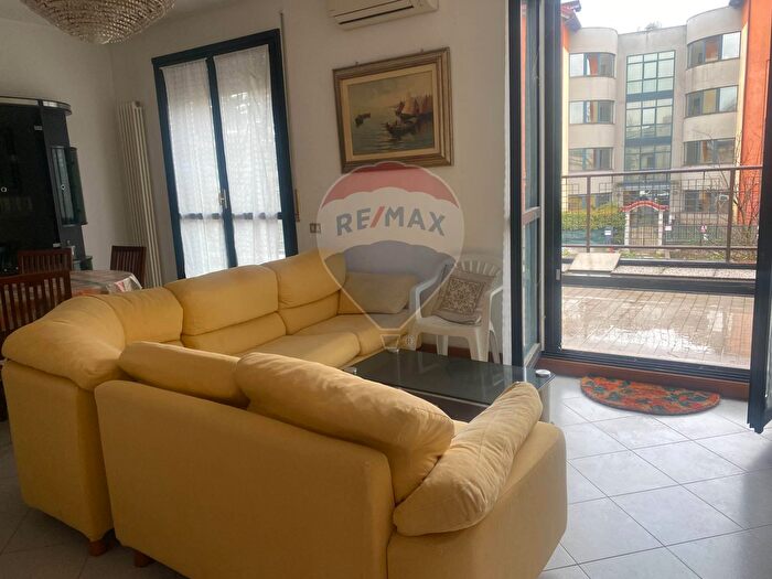 Appartamento con 5 locali in vendita in Borgo Virgilio