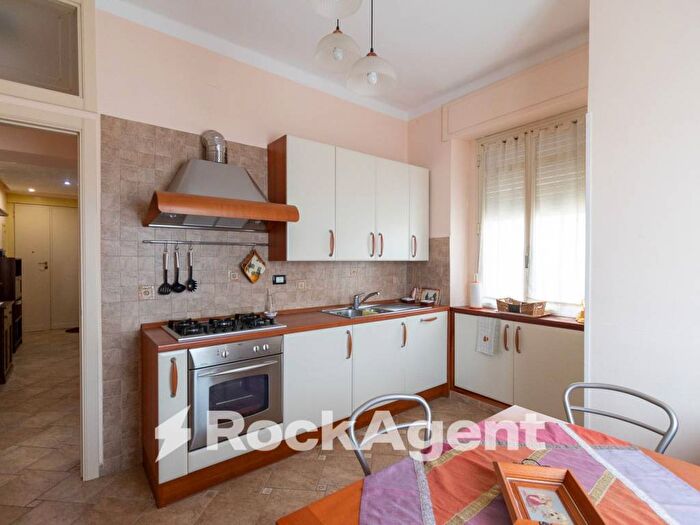 Appartamento trilocale in vendita in Via Antonio Masciari, Centro Storico, Catanzaro