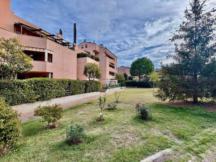 Appartamento quadrilocale in vendita in Via Ugo La Malfa, Centro, Castel San Pietro Terme