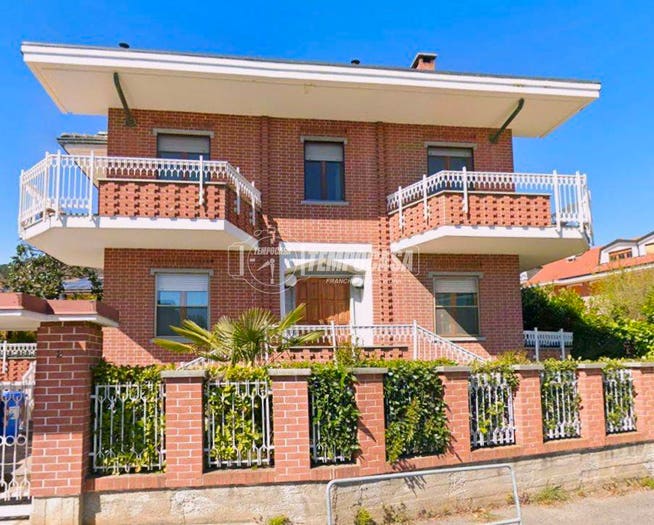 Appartamento quadrilocale in vendita in Via Sacco e Vanzetti, Piossasco