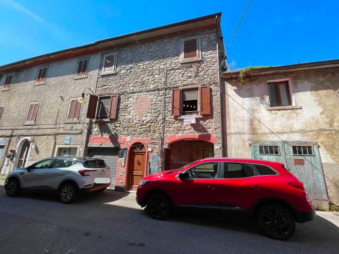 Appartamento bilocale in vendita in Via Vecchia, Soci, Bibbiena