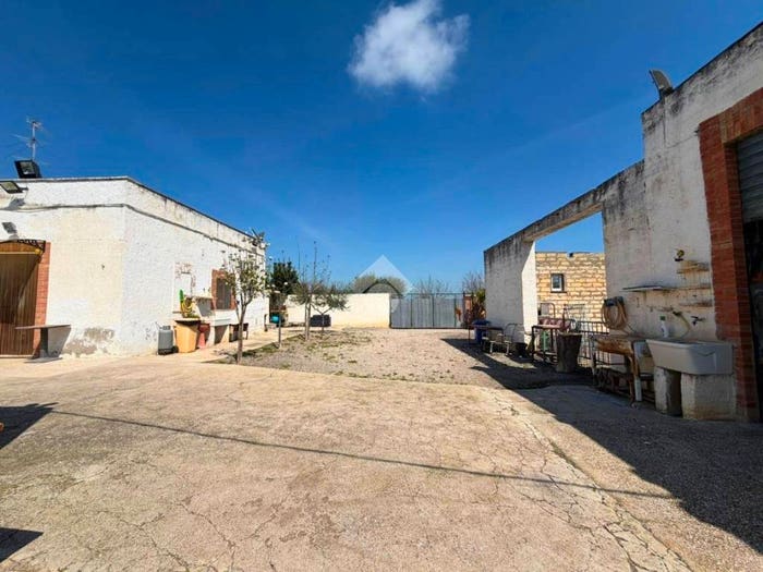 Casa monolocale in vendita in Contrada Cruste, Lucera