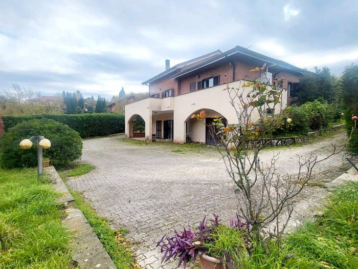 Casa quadrilocale in vendita in Contrada Sant'Eustachio Pennini, Valle Pennini Sant'Eustachio, Avellino