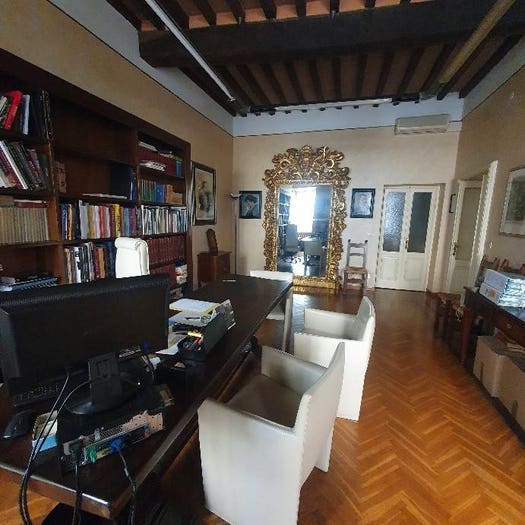 Appartamento con 6 locali in vendita in Centro Storico, Parma