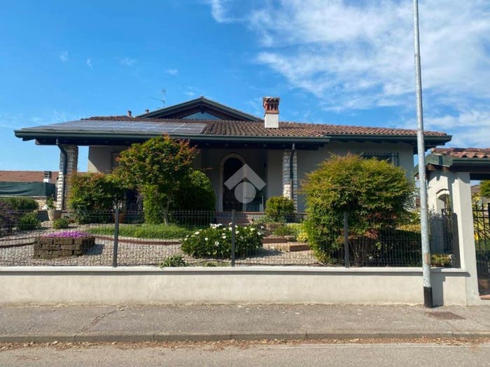 Casa con 5 locali in vendita in Via Del Molino, Centro, Orzivecchi