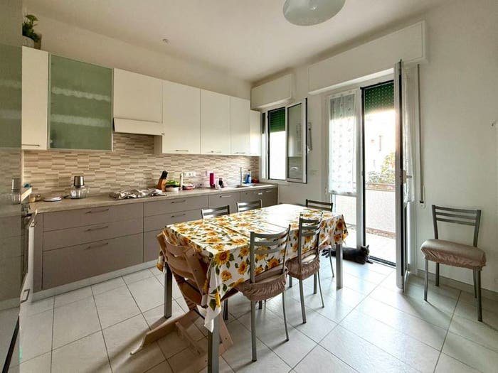 Appartamento trilocale in vendita in Piazza Alberto Bergamini, Centro, San Giovanni in Persiceto