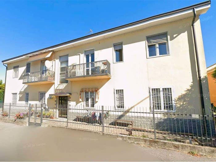 Appartamento trilocale in vendita in Via Antonio Gramsci, Centro, Lodi Vecchio