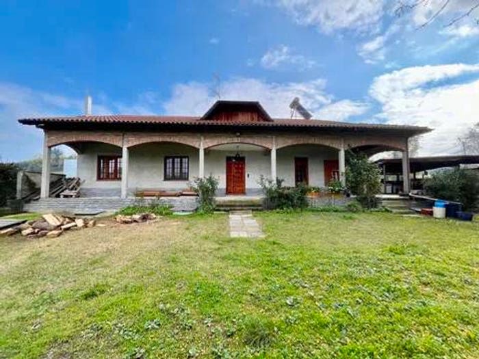 Casa con 6 locali in vendita in Via Roma No Number, Moasca