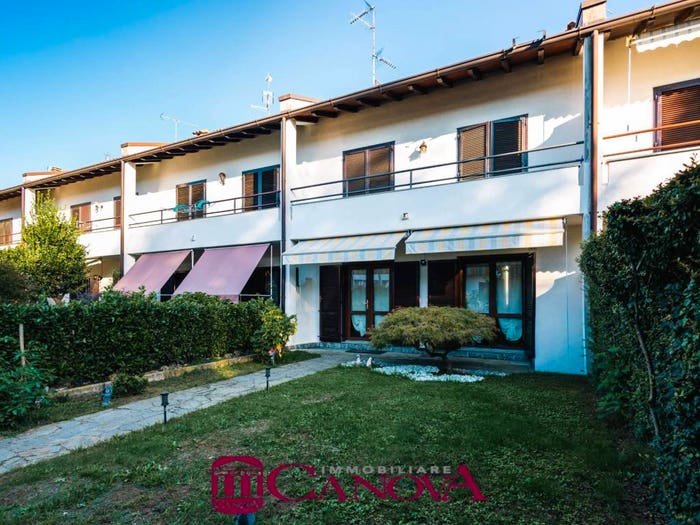 Casa con 5 locali in vendita in Via Brianza, Bregnano