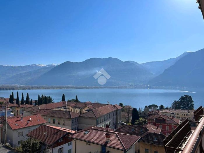 Appartamento trilocale in vendita in Via A Grandi, Lovere