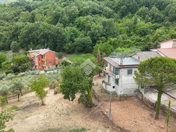 Casa con 5 locali in vendita in Via cerasuolo, Roccabascerana