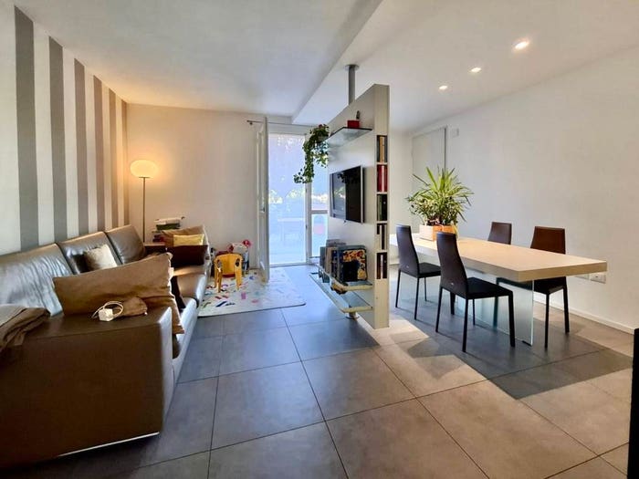 Casa quadrilocale in vendita in Via Primo Montanari, Roncadello, Forlì