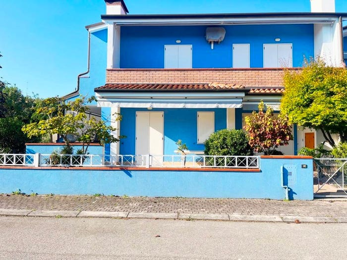 Casa trilocale in vendita in Via delle Rose, Eraclea Mare, Eraclea