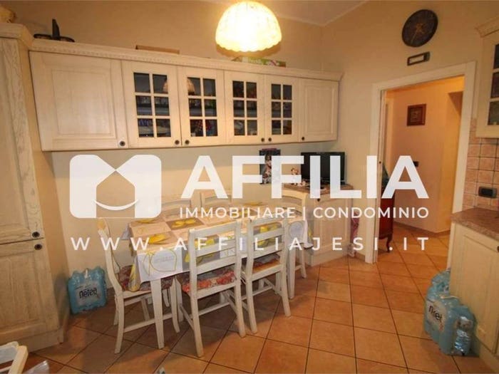 Appartamento quadrilocale in vendita in Via Giuseppe Verdi, Via Gramsci, Jesi