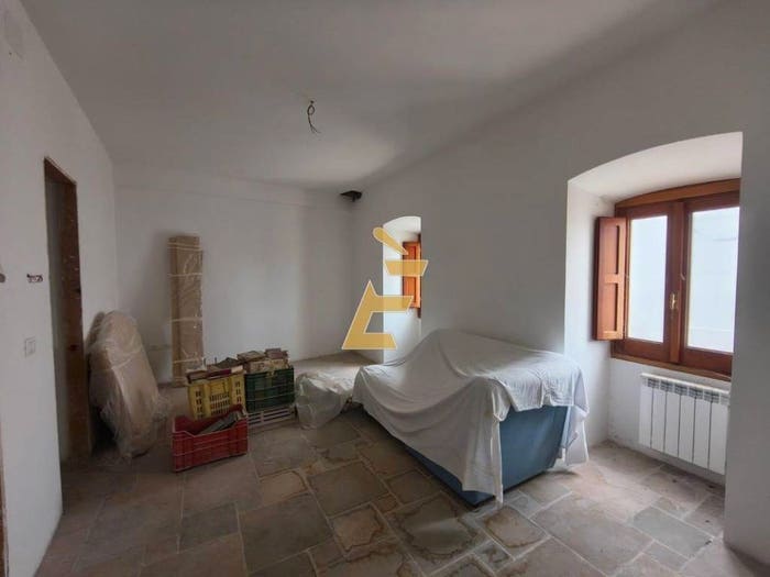 Casa in vendita in Via Ed Arco Dei Tassi, Paganica Tempera, L'Aquila