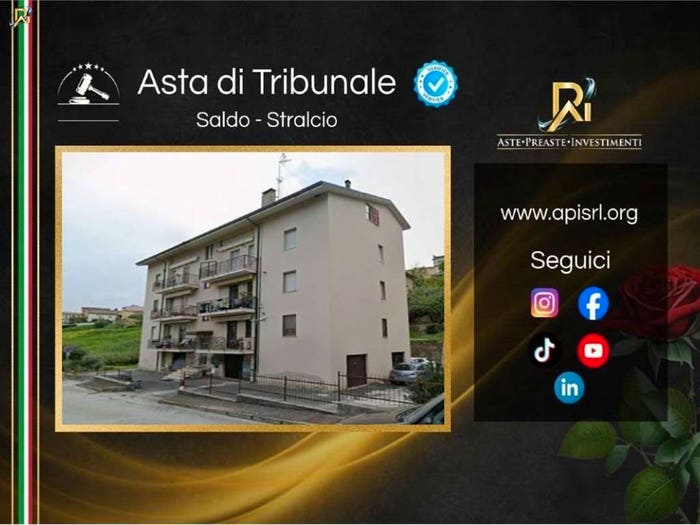 Appartamento con 5 locali in vendita in Via Ginestreto, Centro, Montefano