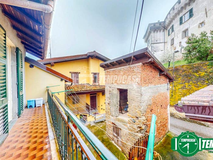Casa con 5 locali in vendita in Via Borgo Alto, Centro, Mornese