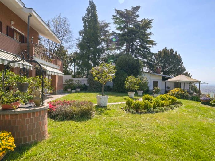 Casa con 6 locali in vendita in Strada Giorgio Devalle, Boccia d'Oro, Moncalieri