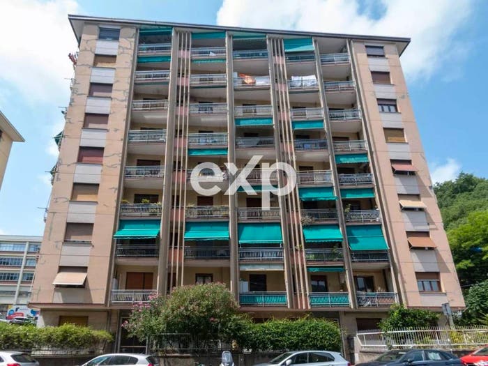 Appartamento con 5 locali in vendita in Marassi, Genova