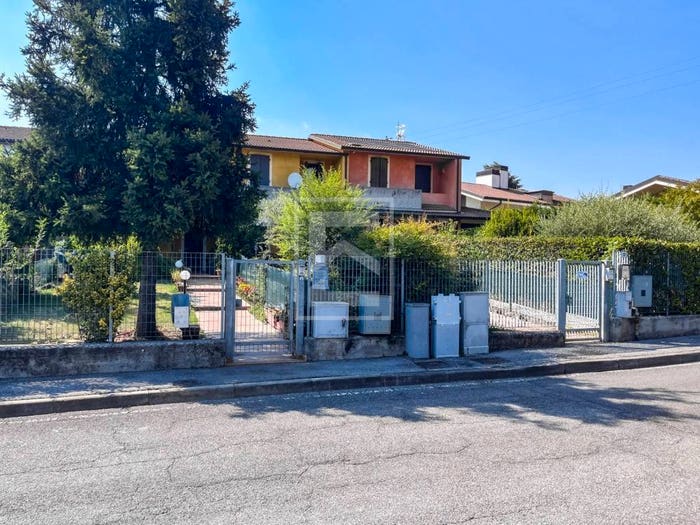 Casa con 5 locali in vendita in via carducci, Centro, Calvagese della Riviera